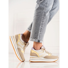 TRENDI coloridos chivatos en la plataforma beige 4