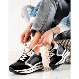 TRENDI Zapatillas con estilo negro 1