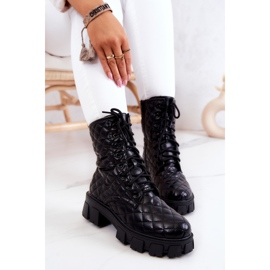 PG2 Botas Maureen negras acolchadas en un poste negro 10