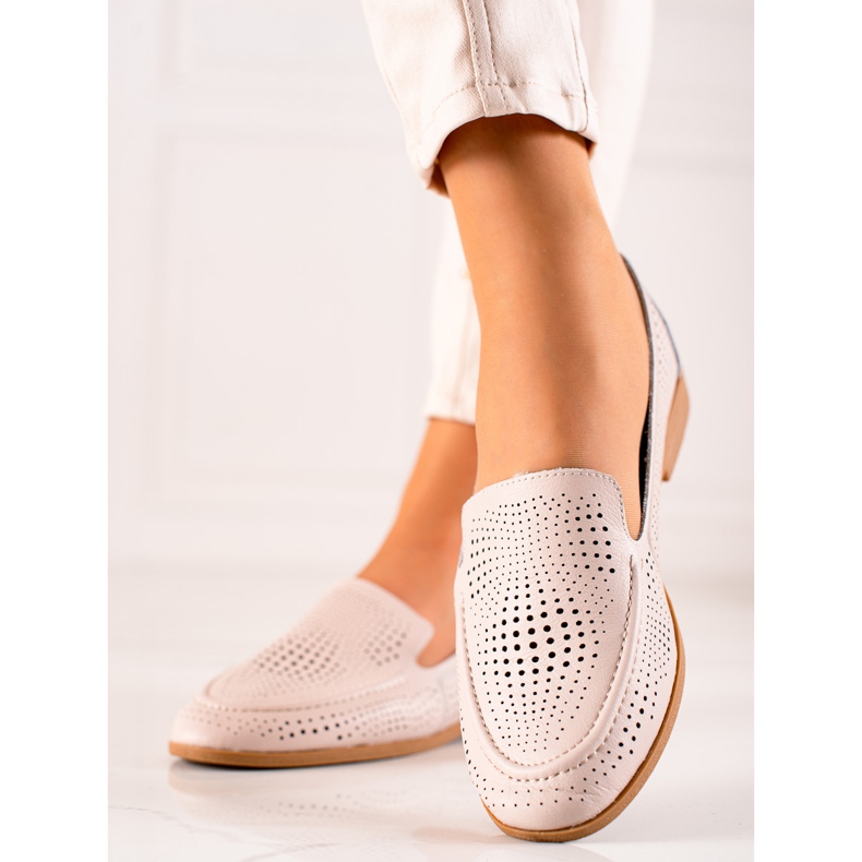 Goodin Mocasines de piel con estampado calado beige 2