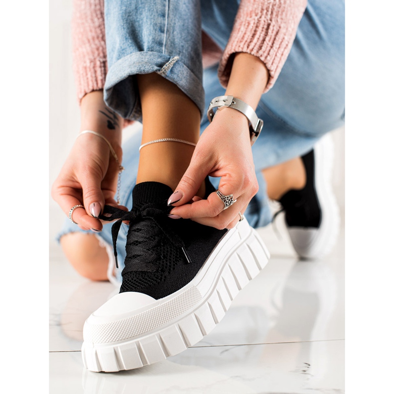 TRENDI Zapatillas de moda en la plataforma negro 1 TRENDI Zapatillas de moda en la plataforma negro 1