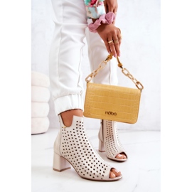 Botas Cuero Calado Maciejka 05420-04 Beige 3