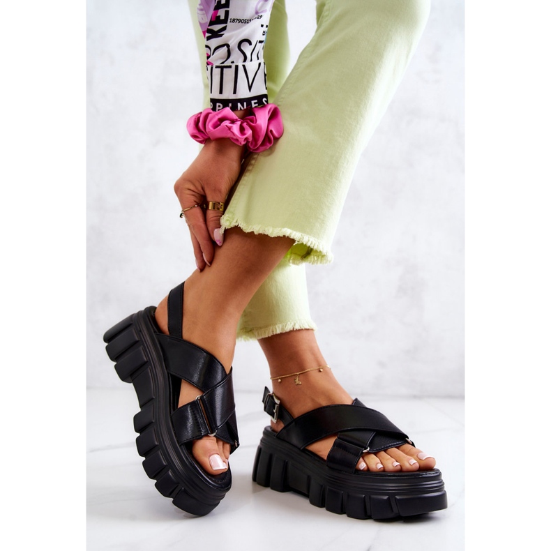 PE1 Sandalias De Cuero En La Plataforma Betti Negra negro 2