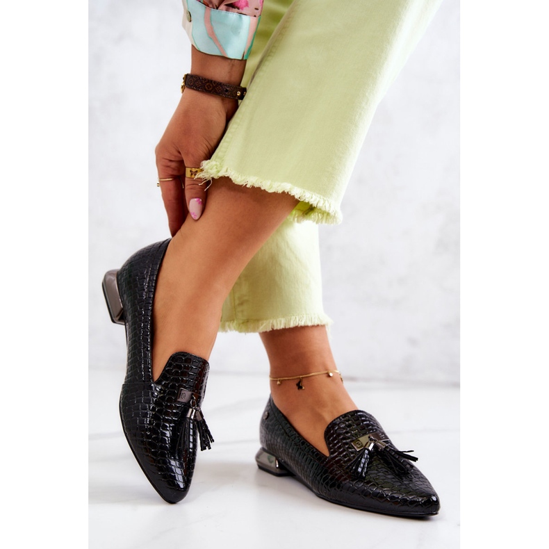 Vinceza Mocasines Lacados Estampado Cocodrilo Con Flecos Pharell Negros 2