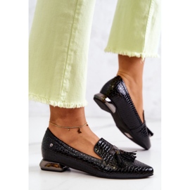 Vinceza Mocasines Lacados Estampado Cocodrilo Con Flecos Pharell Negros 4