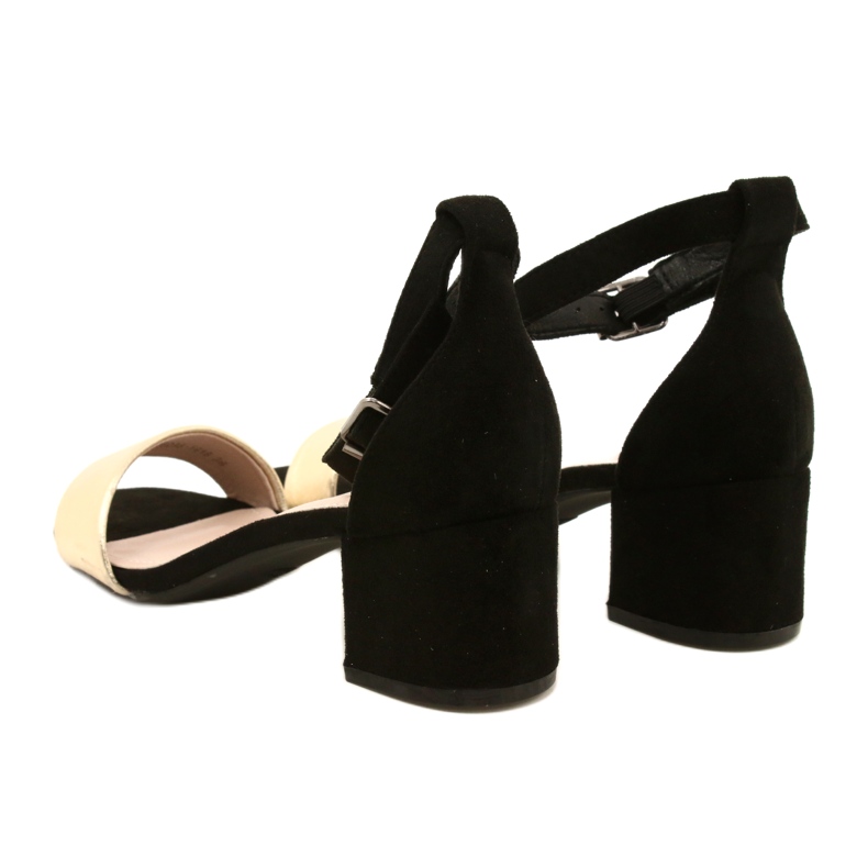 Sandalias Negras y Doradas On A Bar Evento 20SD98-1618 negro dorado 4