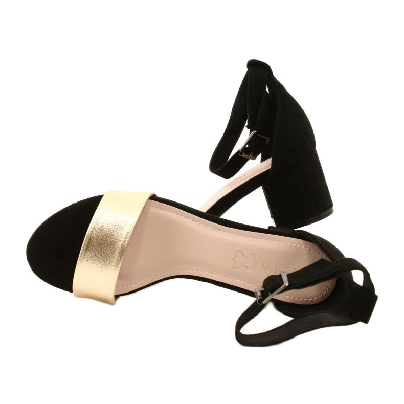 Sandalias Negras y Doradas On A Bar Evento 20SD98-1618 negro dorado 5