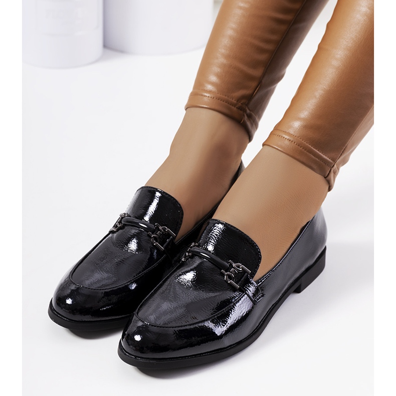 Mocasines mujer Zettici lacados en negro 1