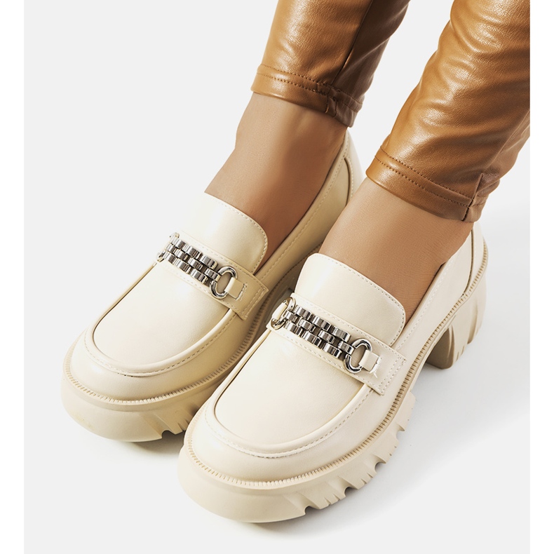 Mocasines beige sobre suela gruesa Ruth 1