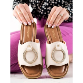 W. Potocki Pantuflas Beige Con Adorno Potocki 3