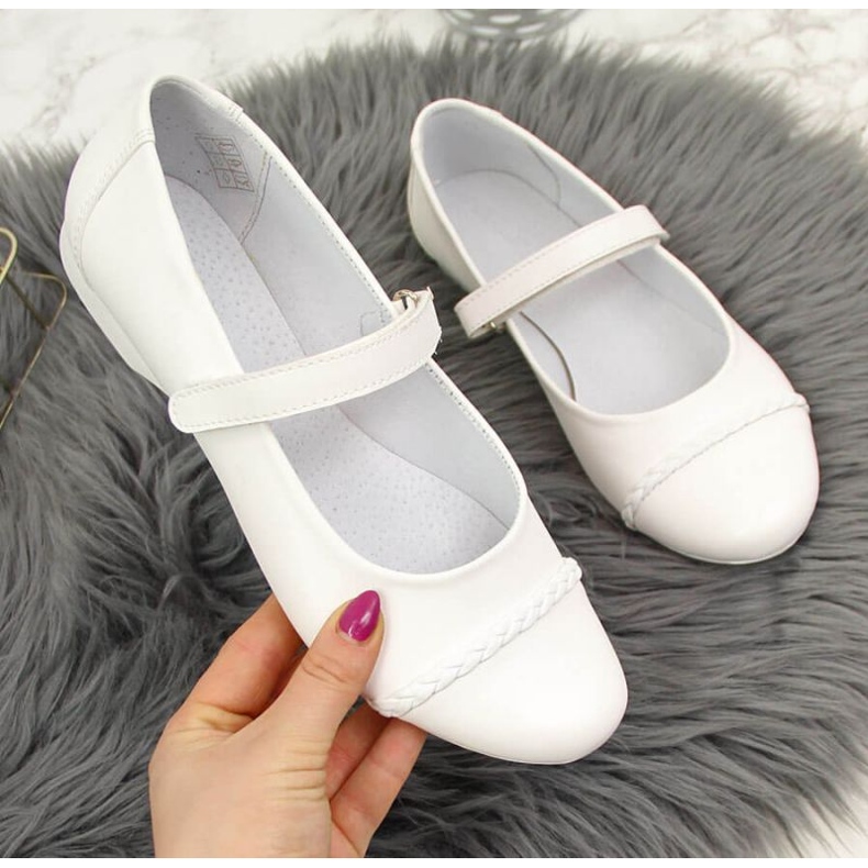 Bailarinas velcro para Comunión Kornecki Jr KOR6271A blanco 1 Bailarinas velcro para Comunión Kornecki Jr KOR6271A blanco 1