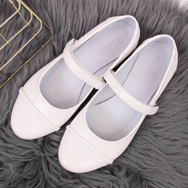 Bailarinas velcro para Comunión Kornecki Jr KOR6271A blanco 3