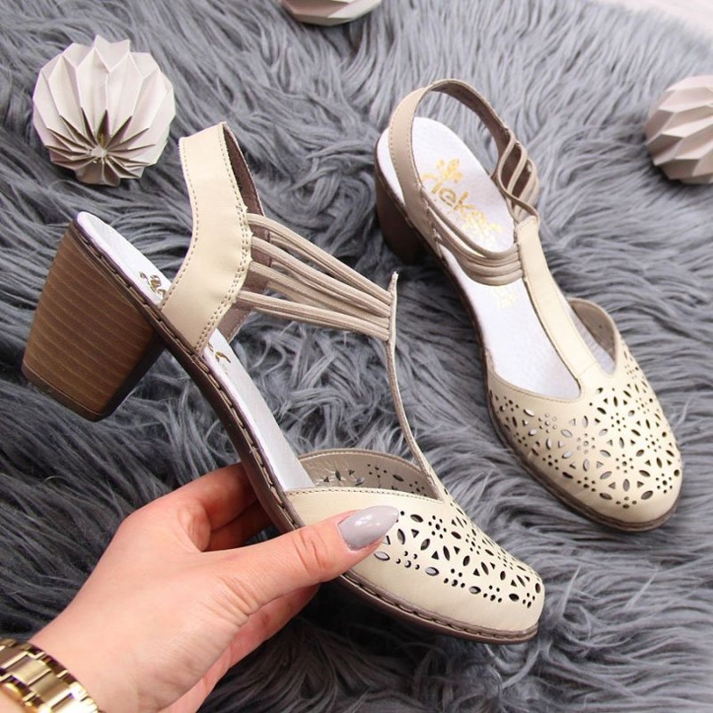 Sandalias de piel Rieker W RKR316 beige 1
