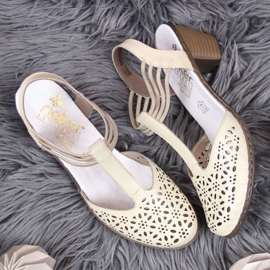 Sandalias de piel Rieker W RKR316 beige 4
