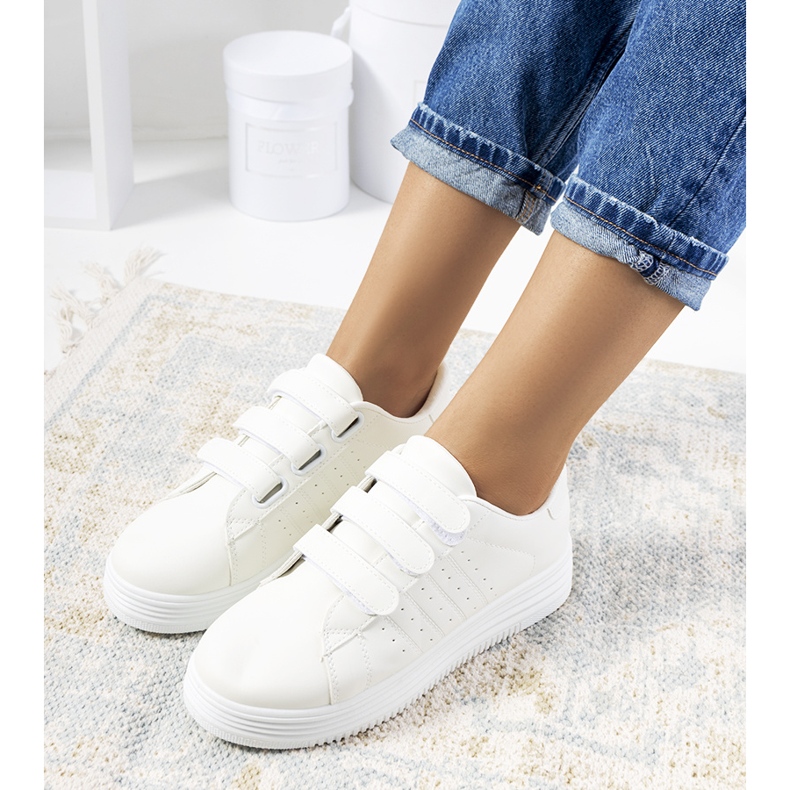 Zapatillas blancas en la plataforma Nizza blanco 1