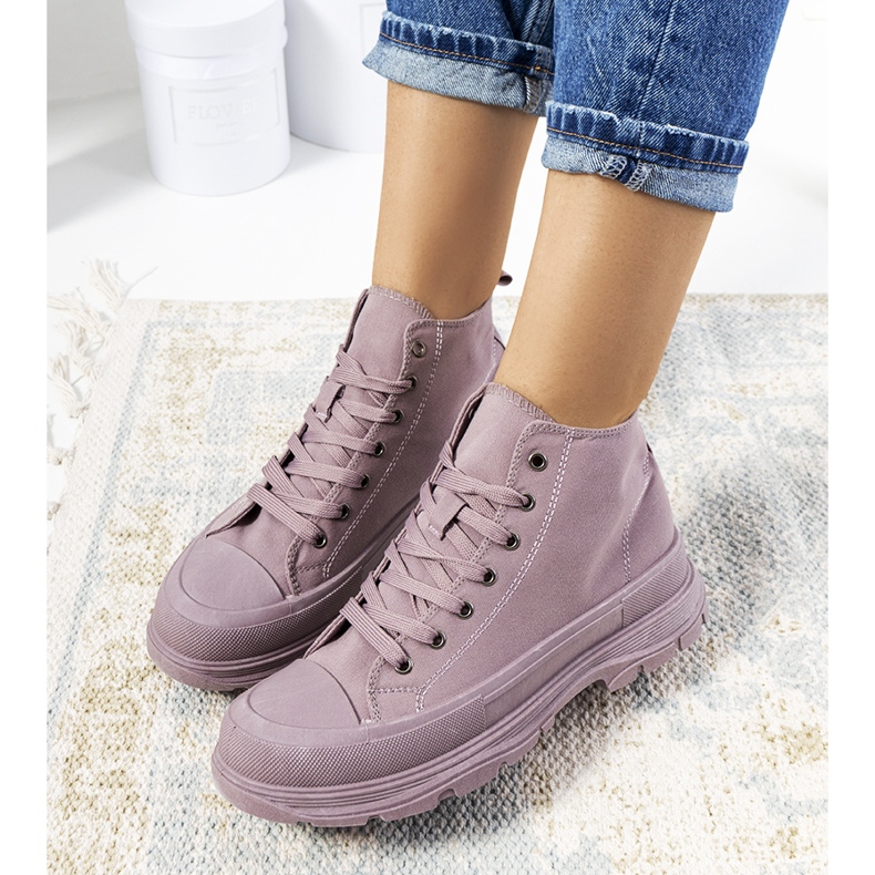 Zapatillas tobilleras violetas en la plataforma Boyes 1 Zapatillas tobilleras violetas en la plataforma Boyes 1