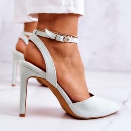 Tacones con hebilla de ante verde claro Kharen 5