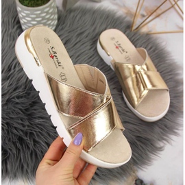 Babucha charol S. Barski W OLI159B dorado 1
