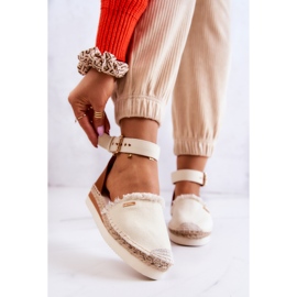 Alpargatas Mujer Con Hebilla Big Star JJ274886 Beige Claro 1
