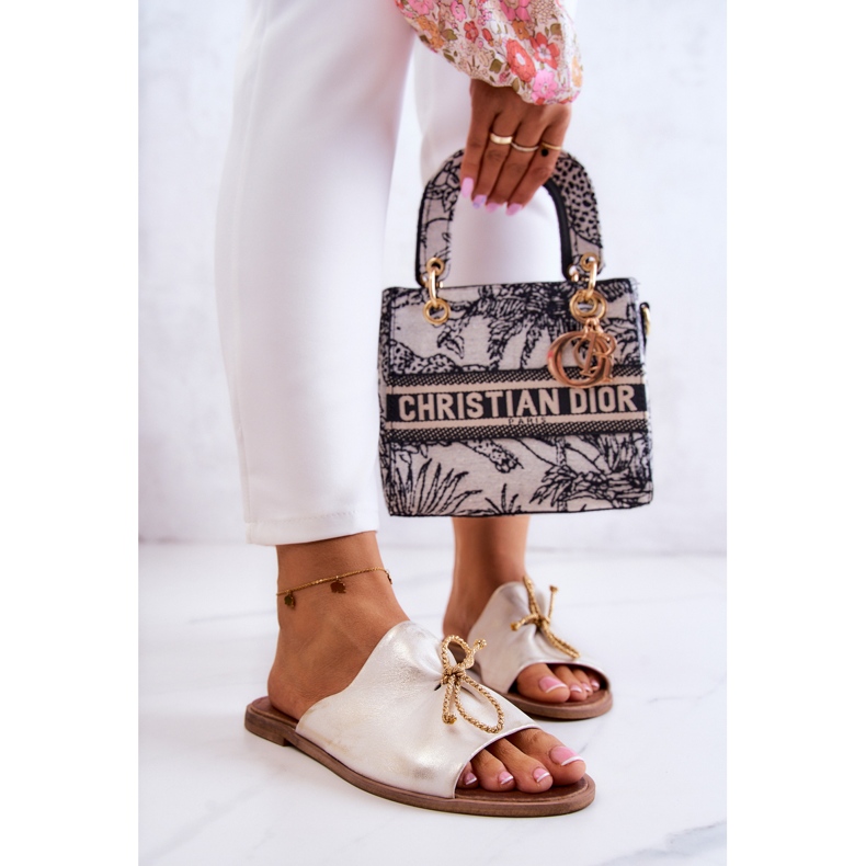 Babucha Mujer en Piel Nicole 2659/004 Blanco y Dorado 2