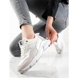 Renda Zapatillas con estilo beige blanco plata 3