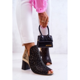 Botas de cuero en un poste Maciejka 05507-01 Negro y Oro dorado 2 Botas de cuero en un poste Maciejka 05507-01 Negro y Oro dorado 2