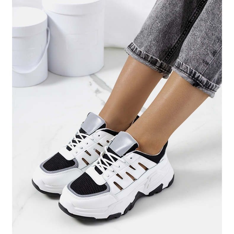 Zapatillas blancas con recortes de Heck blanco negro 1