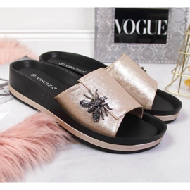 Zapatillas cuña con insecto Vinceza W JAN118B dorado 2 Zapatillas cuña con insecto Vinceza W JAN118B dorado 2