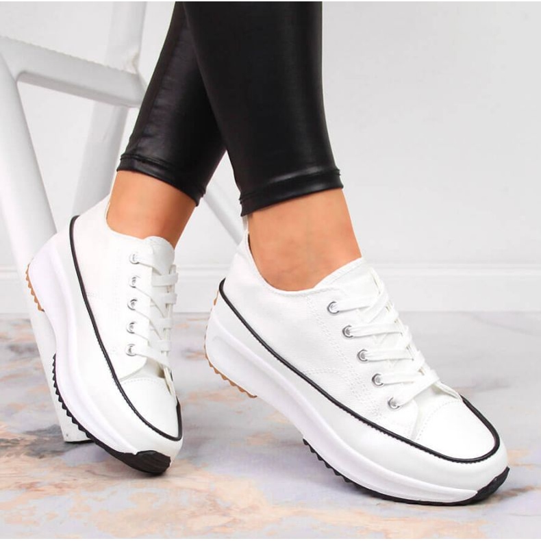 Zapatillas blancas en la plataforma McKeylor W JAN93A blanco 2