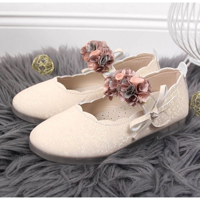 Bailarinas velcro con flores Vinceza Jr JAN99A beige 2 Bailarinas velcro con flores Vinceza Jr JAN99A beige 2