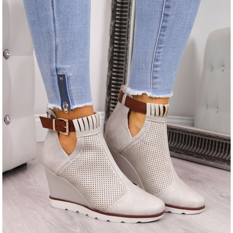 Deportivas cuña caladas Filippo W PAW117A beige 2