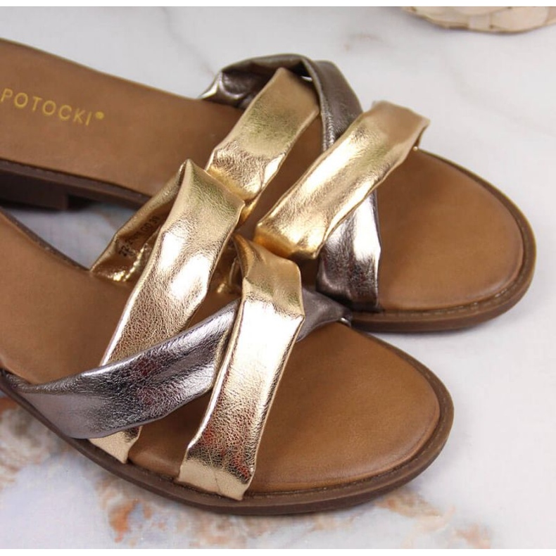 Pantuflas Potocki WOL72 oro dorado 2