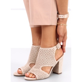 Sandalias caladas tacón Guala Albaricoque beige 3