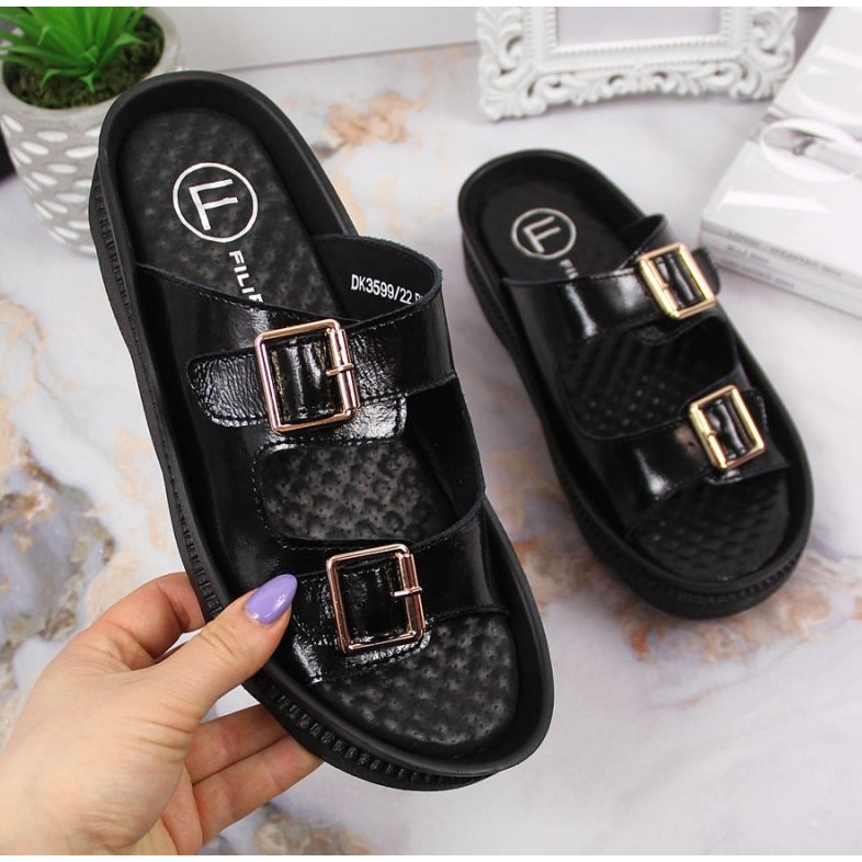 Babuchas de piel con hebillas Filippo W PAW346A negro 1