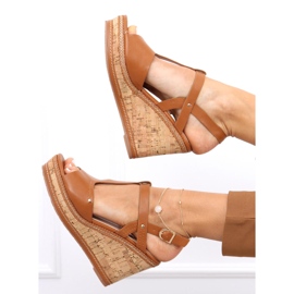 Sandalias cuña Nancy Camel marrón 3