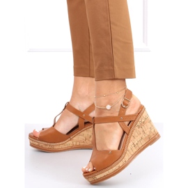 Sandalias cuña Nancy Camel marrón 4
