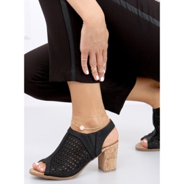 Sandalias caladas en el puesto Assia Black negro 1