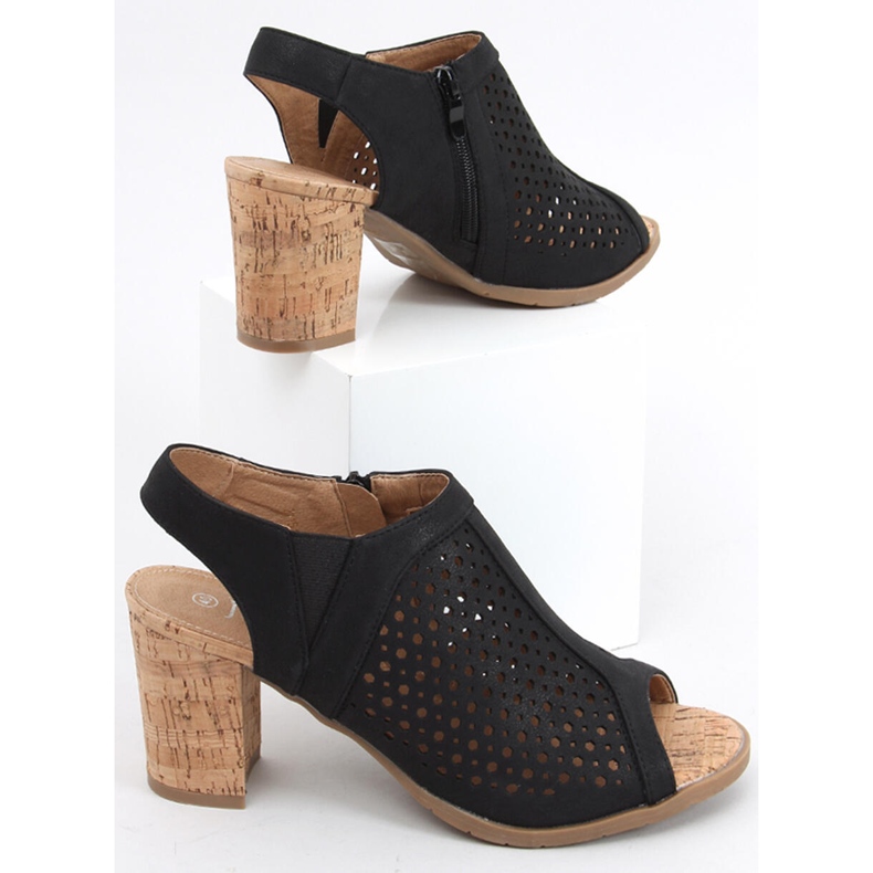 Sandalias caladas en el puesto Assia Black negro 2