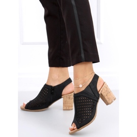 Sandalias caladas en el puesto Assia Black negro 5
