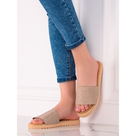 TRENDI Pantuflas con purpurina beige 1