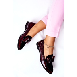 Mocasines lacados Maciejka Brogues de mujer Borgoña jaspeado 04099-33 / 00-1 negro rojo 1 Mocasines lacados Maciejka Brogues de mujer Borgoña jaspeado 04099-33 / 00-1 negro rojo 1