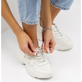 Zapatillas de cuero Filippo DP1410 / 20 Wh blanco 3