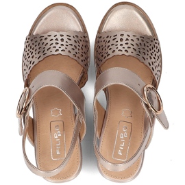 Sandalias con cuña Filippo DS2077/21 Go golden dorado 4