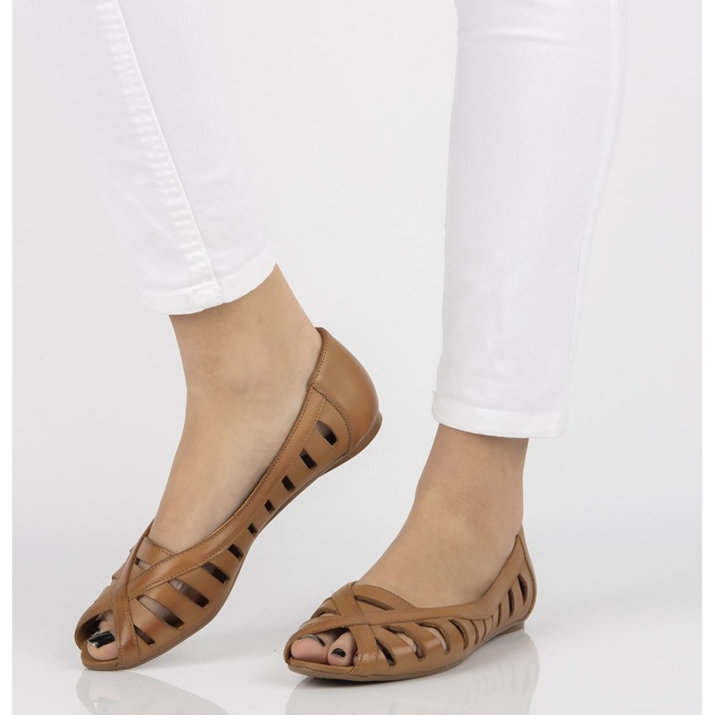 Bailarinas de piel Filippo 04506 marrón 1