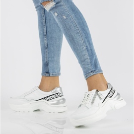 Zapatillas de cuero Filippo DP2057 / 21 Wh blanco 2