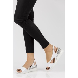 Sandalias con cuña Filippo DS2315/21 Wh blanco 3