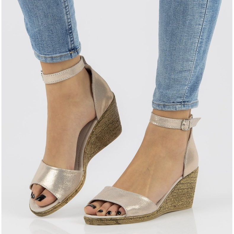 Sandalias de piel Filippo DS2137/21 Go dorado 2
