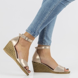 Sandalias de piel Filippo DS2137/21 Go dorado 3