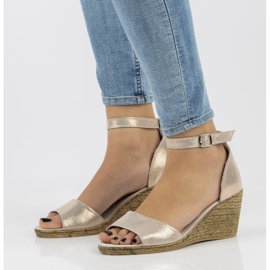 Sandalias de piel Filippo DS2137/21 Go dorado 4