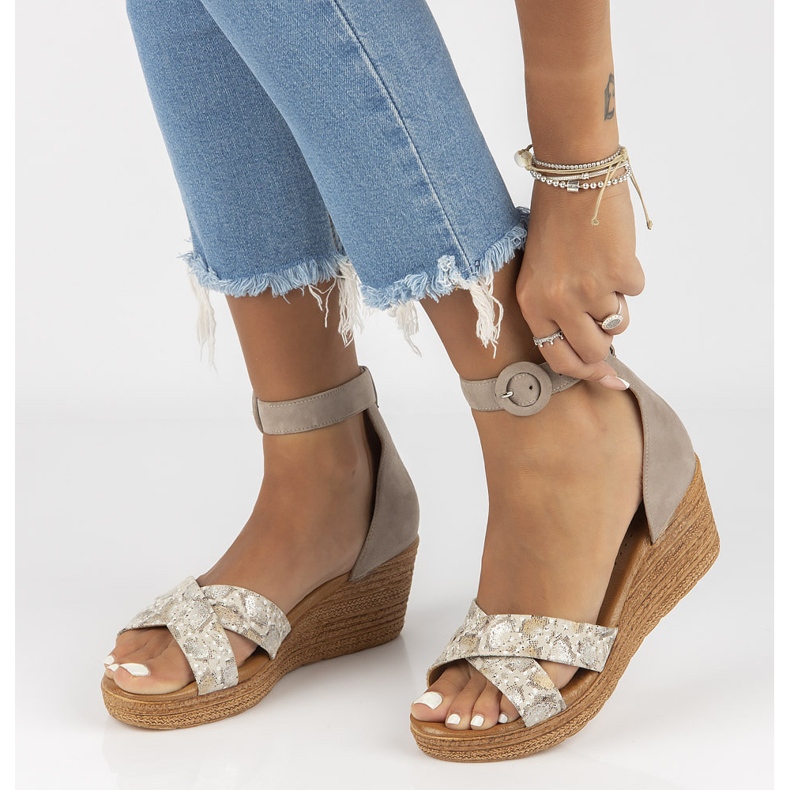 Sandalias de piel Filippo 04565-04/00-5 beige dorado 1